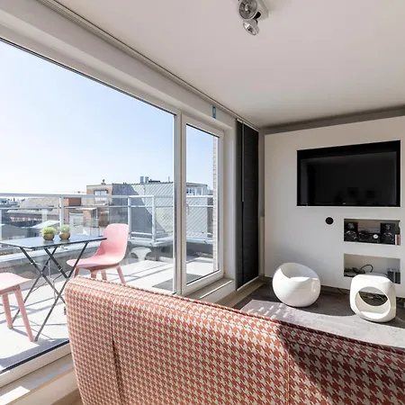Penthouse Bij Leopoldpark 奥斯滕德